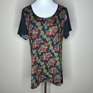 LuLaRoe Classic T womens short sleeved top t-shirt multicolor roses size XL.